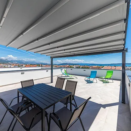 Two Bedroom With Sea View And Balcony *